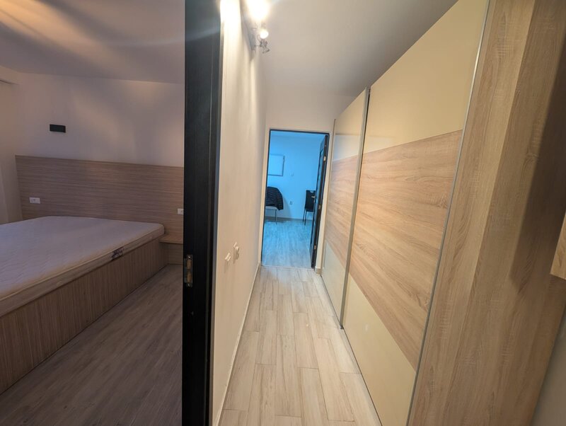 Drumul Taberei, Auchan, Metrou